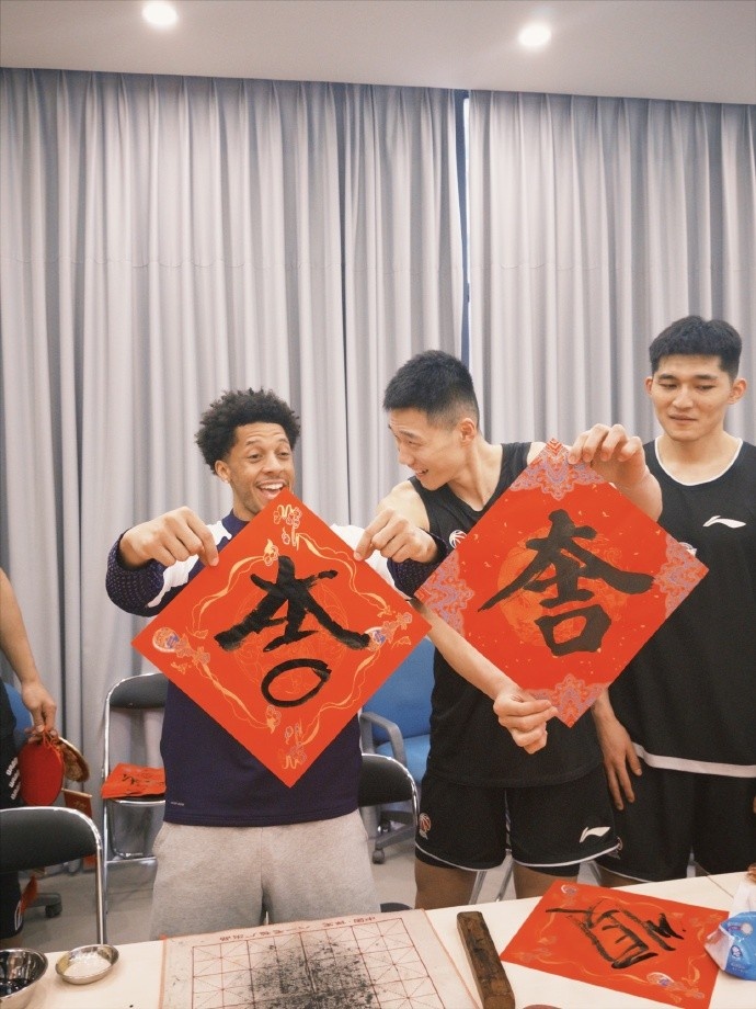 v站-广州龙狮新年花絮剧透第二弹 新年的脚步越来越近啦