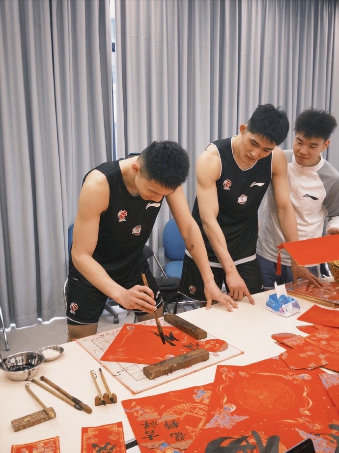 v站-广州龙狮新年花絮剧透第二弹 新年的脚步越来越近啦