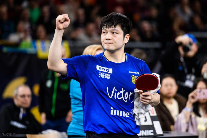 v站体育-从巴黎奥运金牌到伦敦世乒赛弃权！樊振东这2年，到底经历了什么|乒协|国乒|巴黎奥运会|wtt赛事|男单决赛_新浪体育_新浪新闻